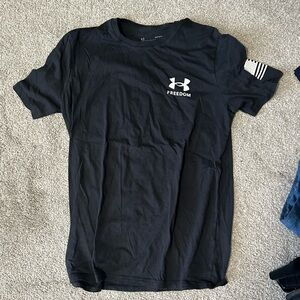 Under armor shirt